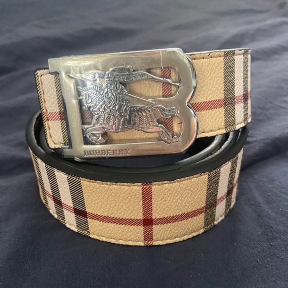 b buckle burberry belt
